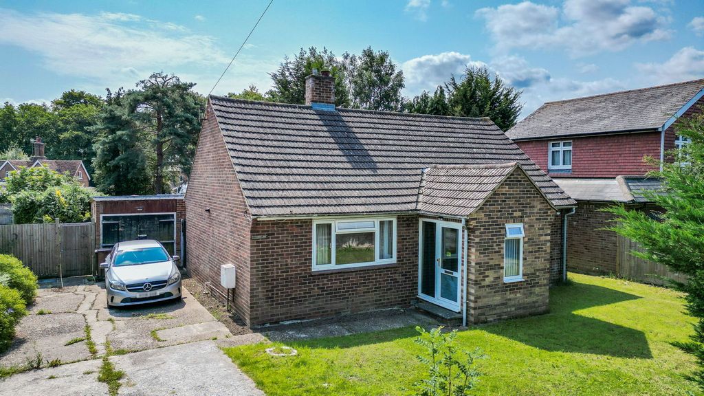 Property photo 1 of 8
