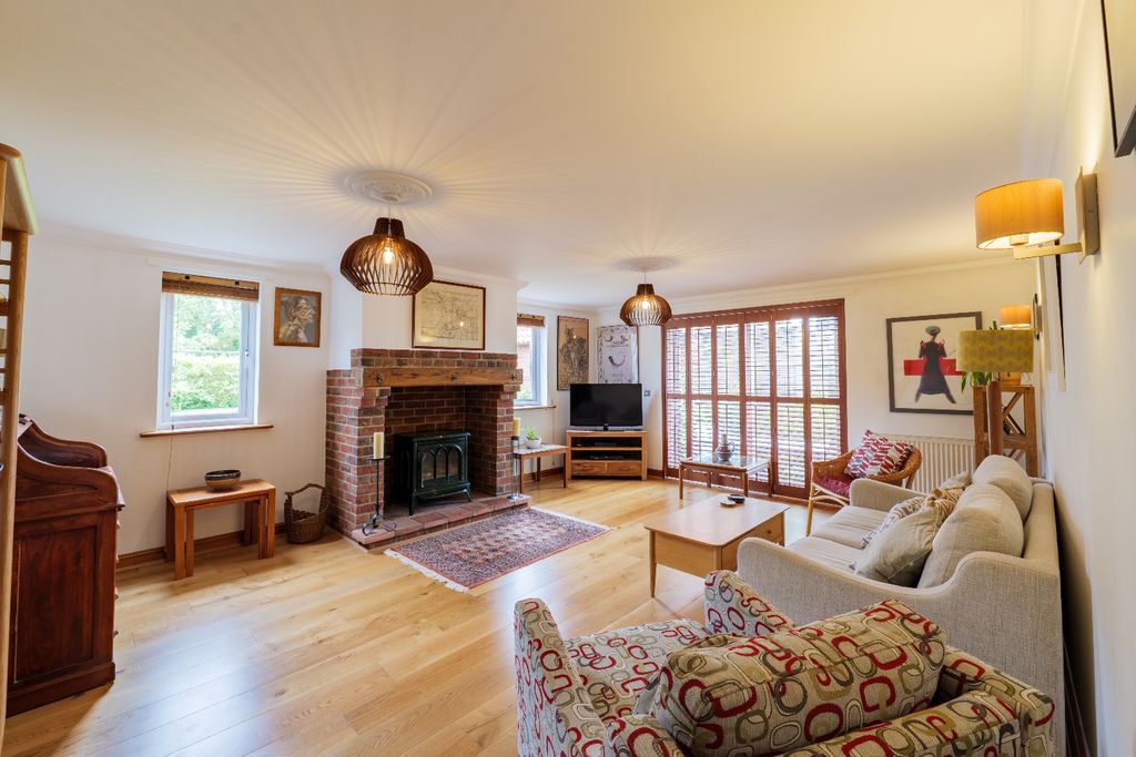 Property photo 3 of 31 5119205