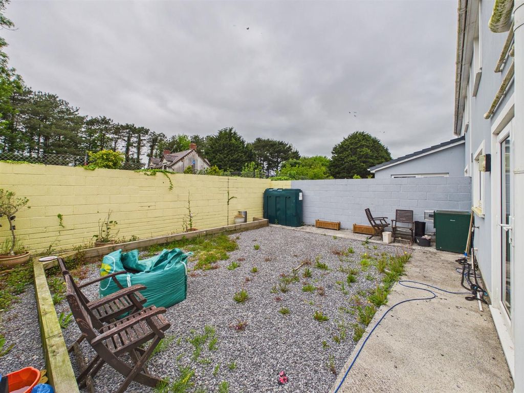 Property photo 3 of 15 Cam04045G0-Pr0093-Still007.Jpg