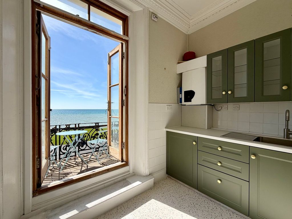 Property photo 3 of 26