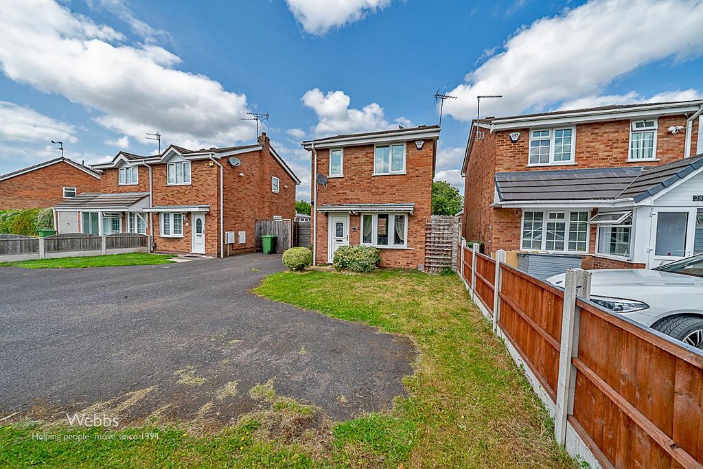 Property photo 1 of 19 © Webbs Estate Agents © (17 Of 20).Jpg