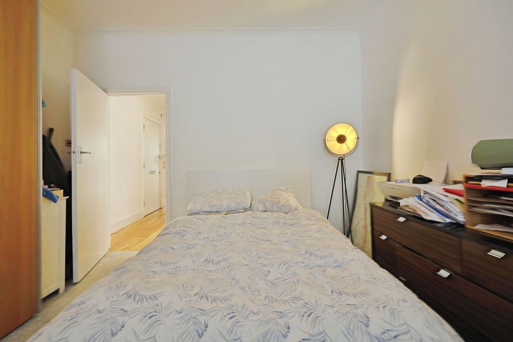 Property photo 3 of 20 Bedroom