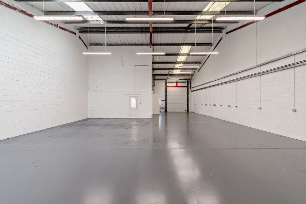 Property photo 1 of 26