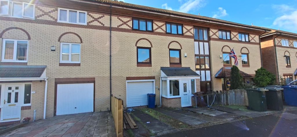 Property photo 1 of 34