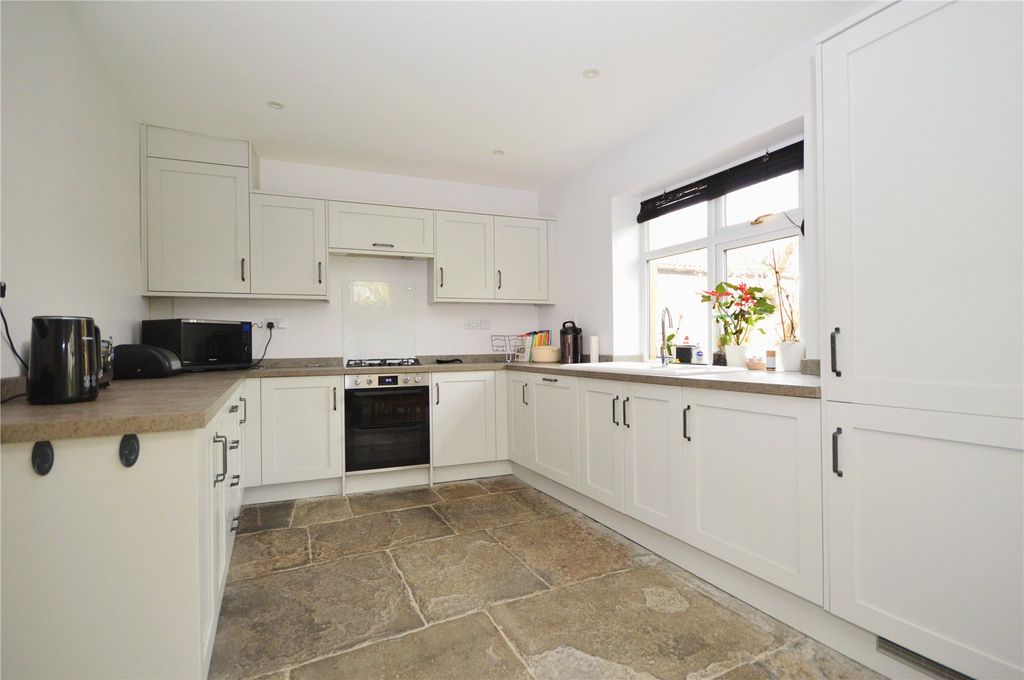 Property photo 3 of 32 Kitchen