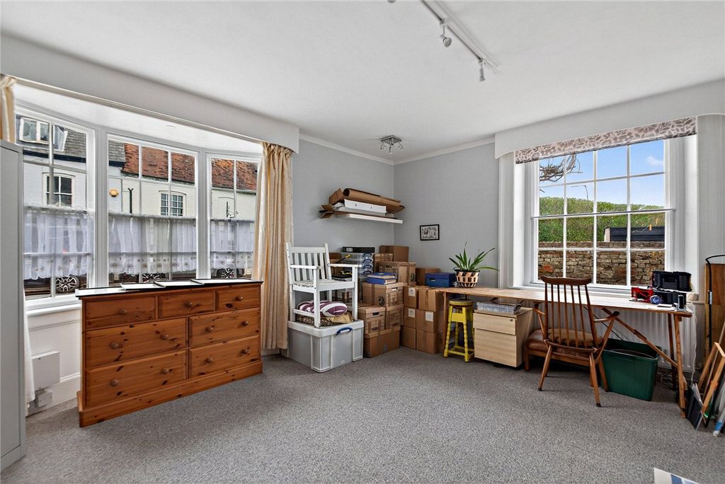 Additional image 6 of 7 bed semi-detached house for saleBridge Street, Hungerford, Berkshire RG17