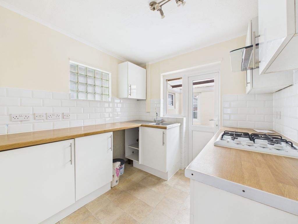 Property photo 3 of 10 Cam03519G0-Pr0406-Still001