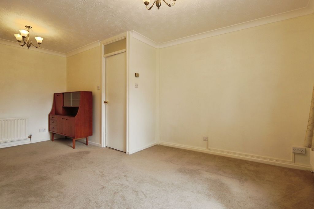 Property photo 3 of 9 3888209