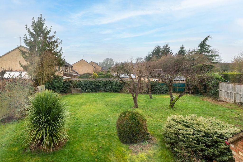 Property photo 3 of 36