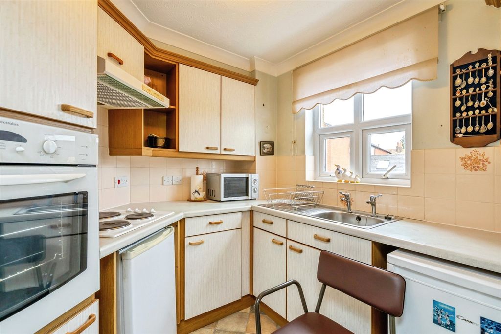 Property photo 2 of 10 Picture No. 11