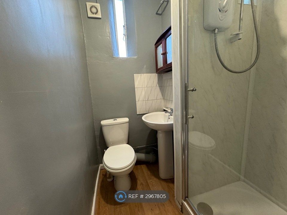 Property photo 3 of 3