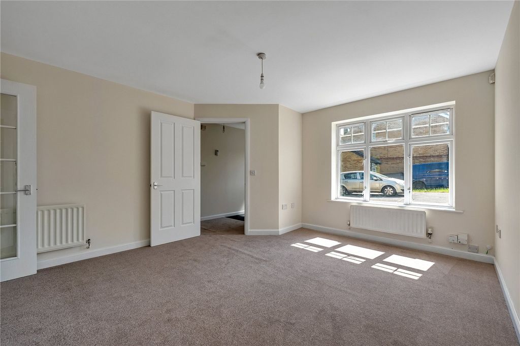 Property photo 2 of 15 Picture No. 26