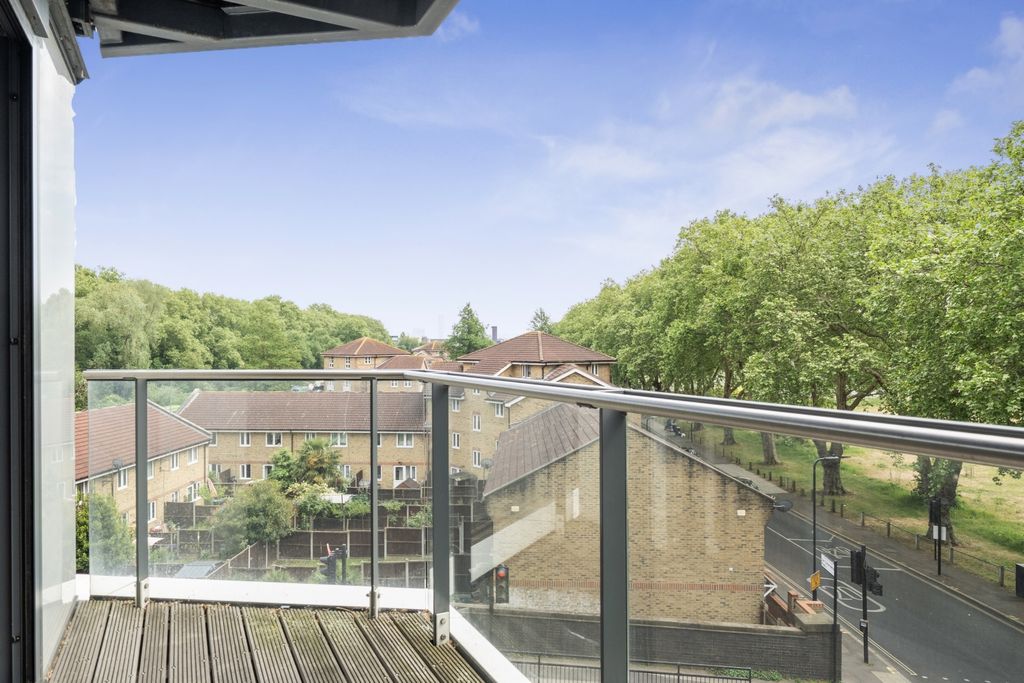 Property photo 2 of 18 1457496-8-69Fdfbb81Df4F