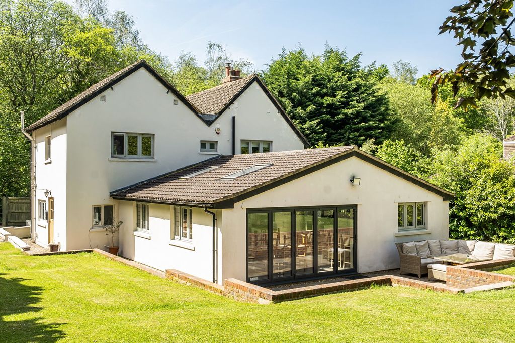 Property photo 1 of 34