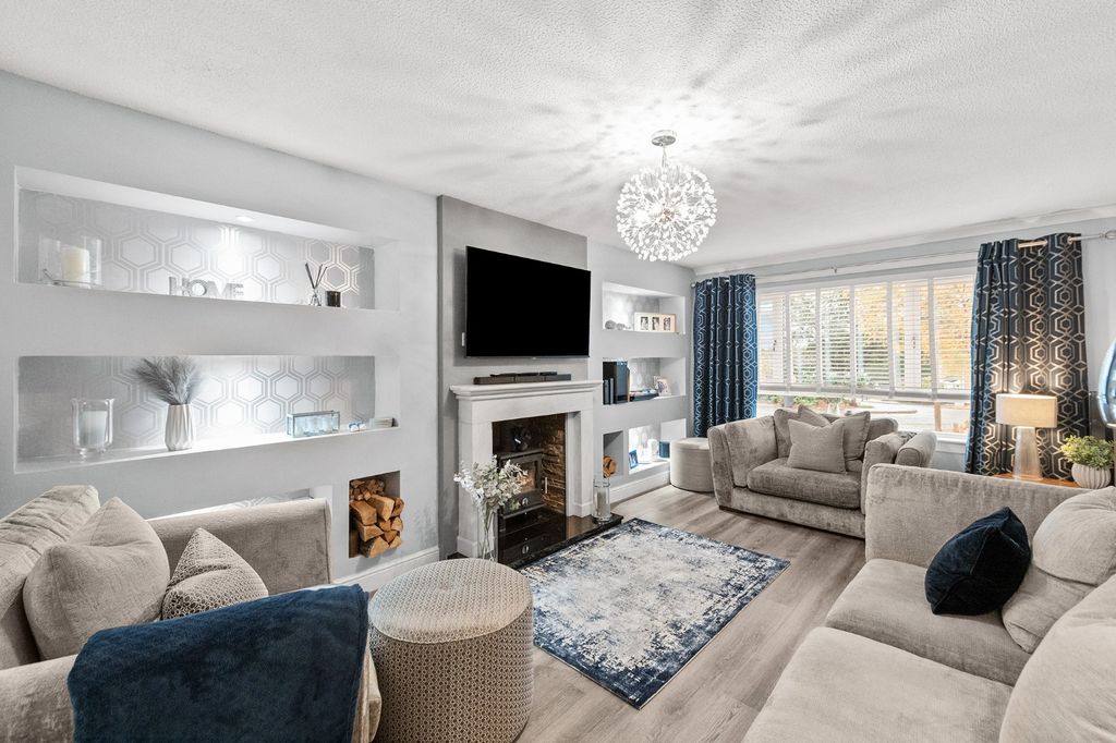 Property photo 2 of 49 4655753