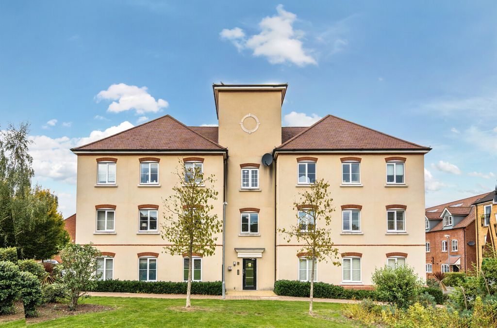 Property photo 2 of 16 1364883-2-68E6471...