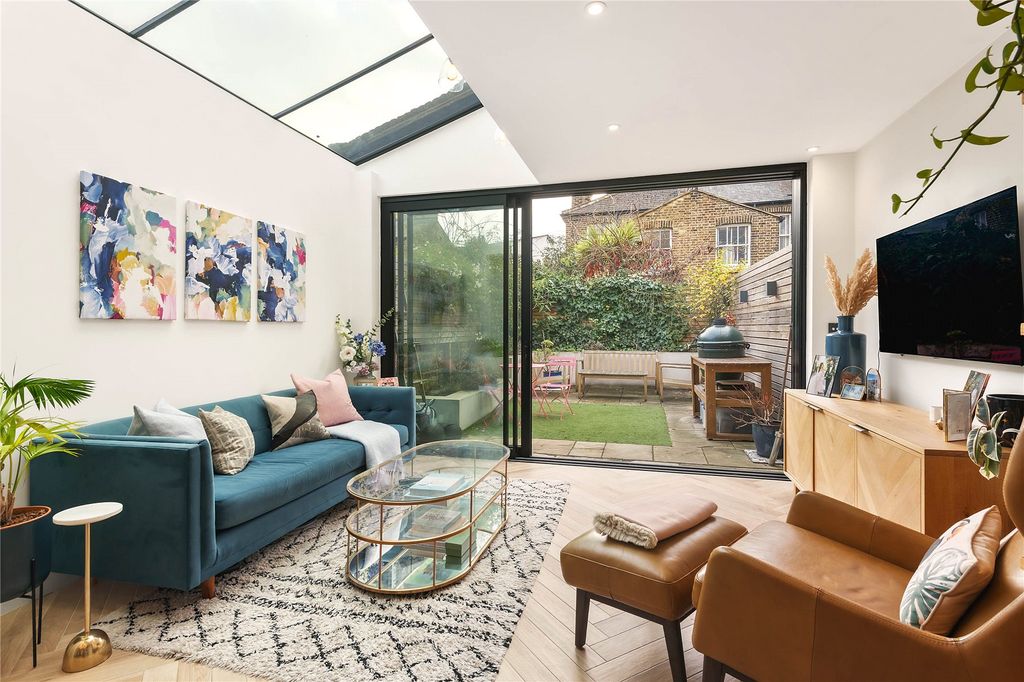 Property photo 1 of 9 Picture No. 01