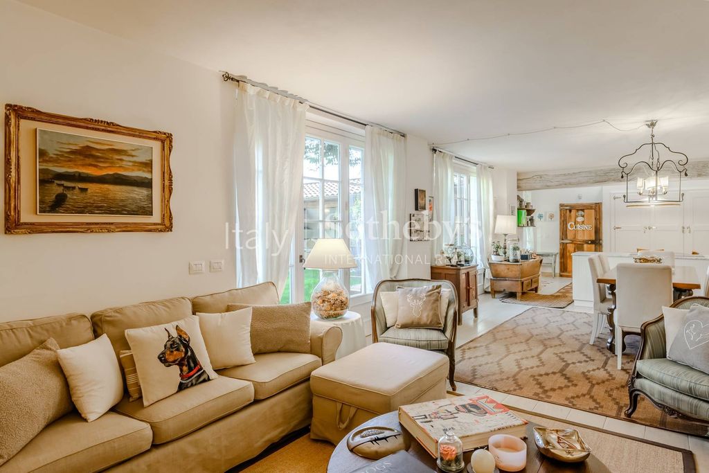 Property photo 3 of 25