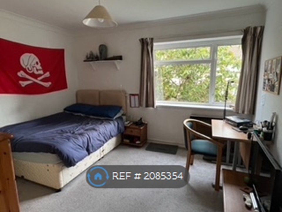 Property photo 1 of 7 Bright Double Bedroom