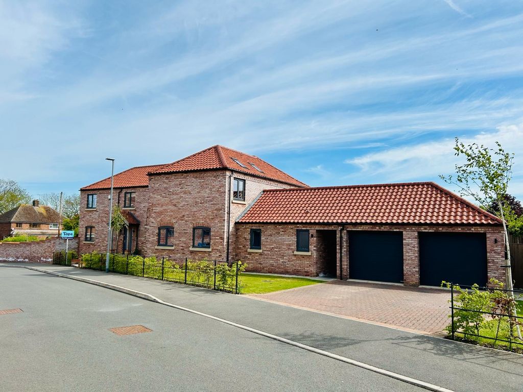 Property photo 2 of 31 9B0515Eb-A74E-4935-Afaa-696899d498d2.Jpg