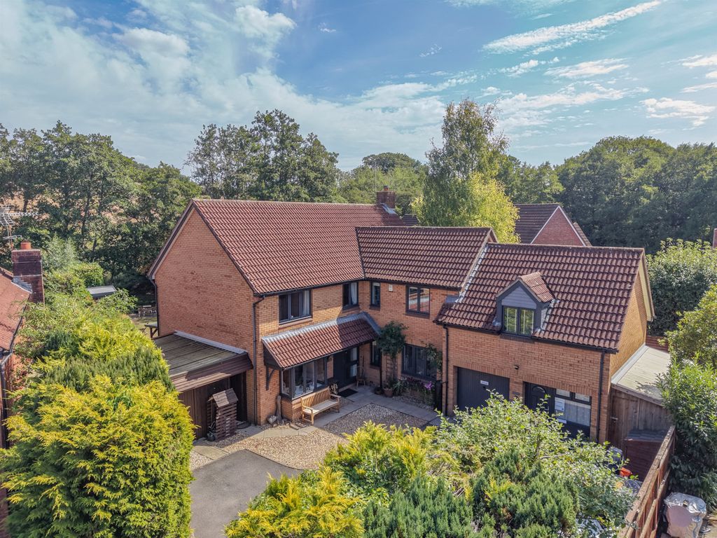 Property photo 1 of 39