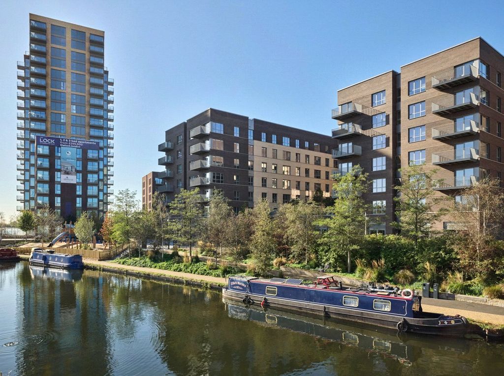 Additional image 12 of 2 bed flat for saleThe Lock, Greenford Quay, Greenford UB6