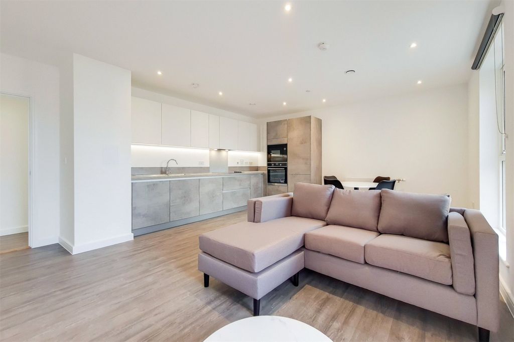 Property photo 3 of 25 Picture No. 05