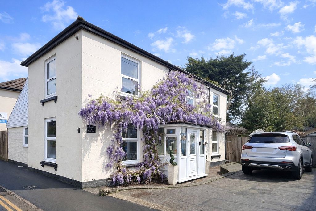 Property photo 1 of 12 Picture No. 17