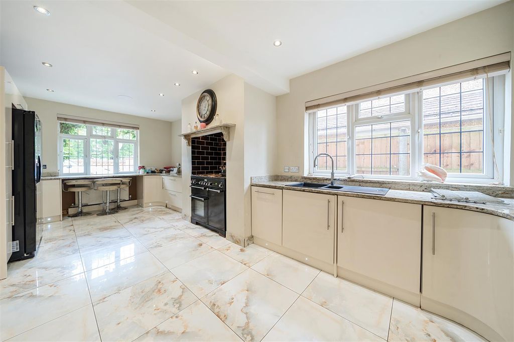 Property photo 2 of 13 Kitchen