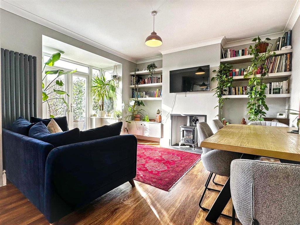 Property photo 2 of 30 Living Kitchen