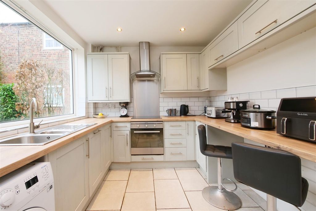 Property photo 3 of 24 Pnmb0150.Jpg