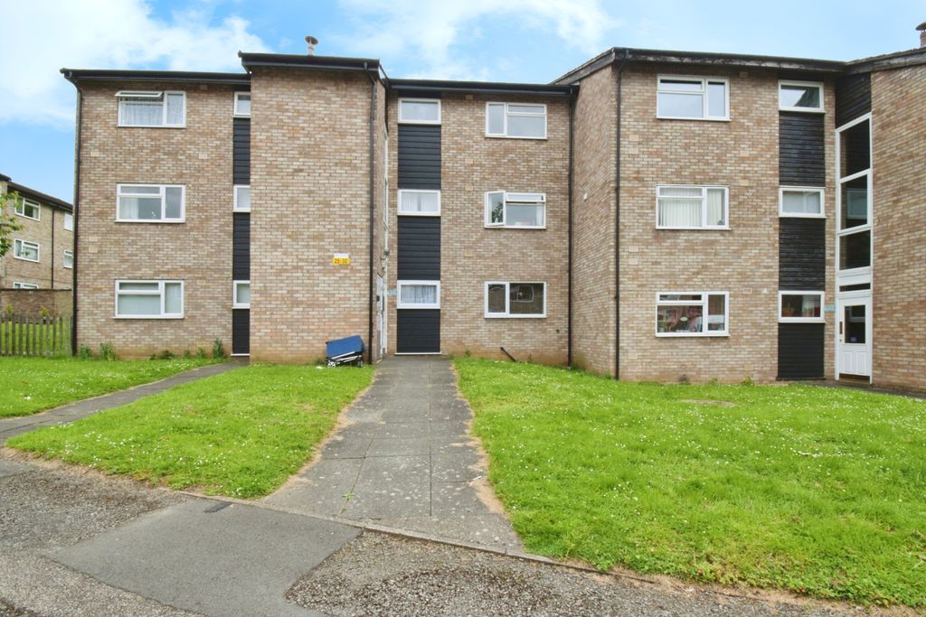 Property photo 1 of 17 Front