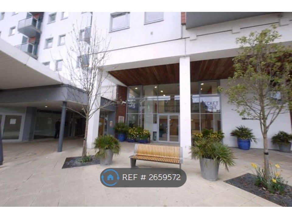 Property photo 2 of 8 Main Entrance