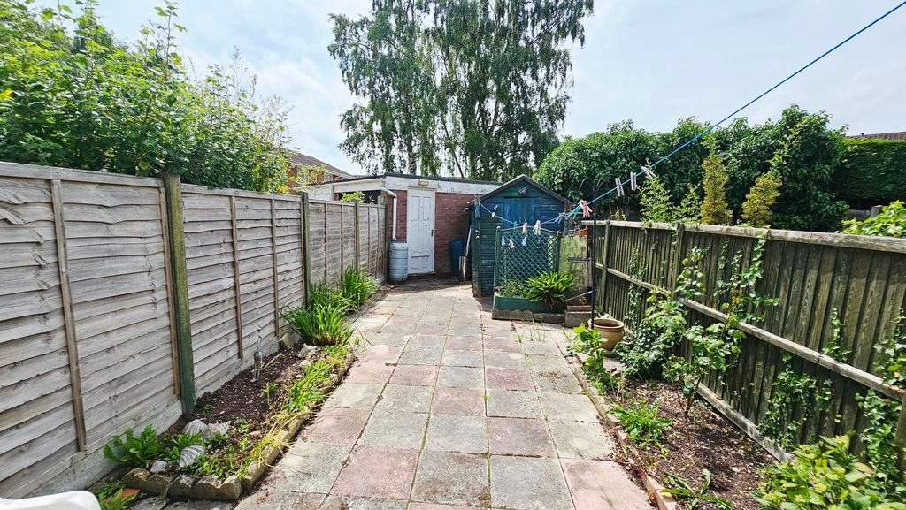 Property photo 2 of 14 Photo 8
