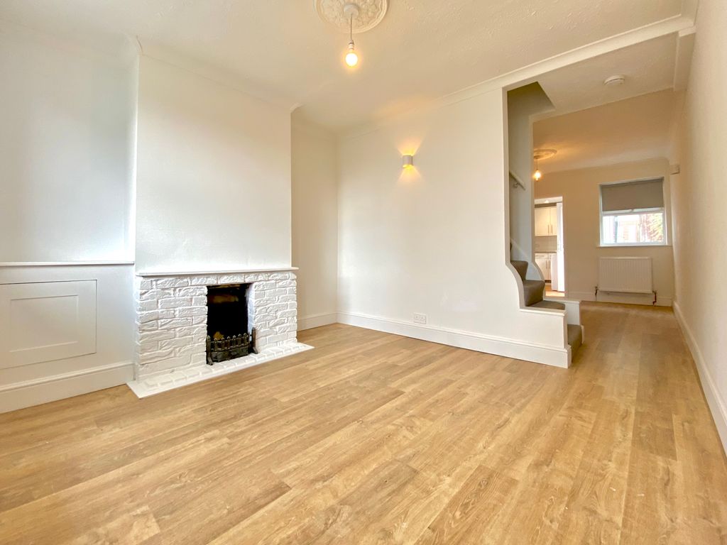 Property photo 2 of 10 Living Room