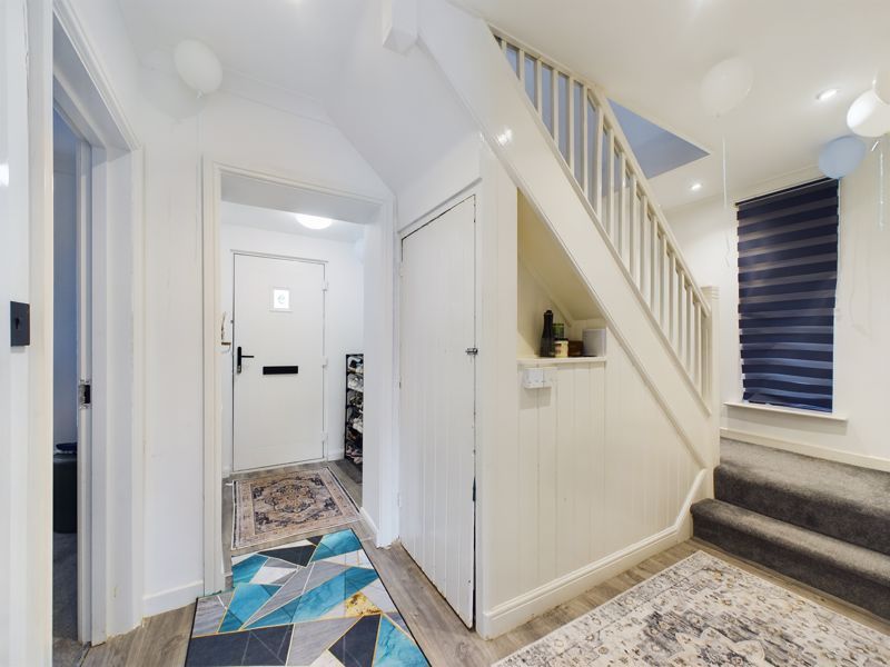 Property photo 3 of 19 Hall