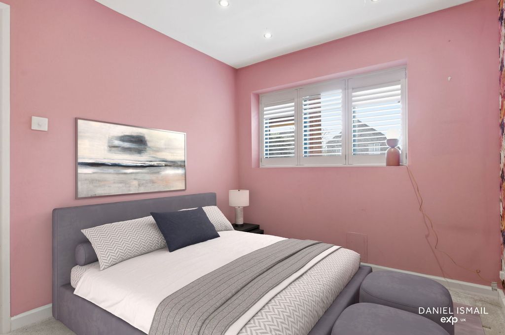 Property photo 3 of 26