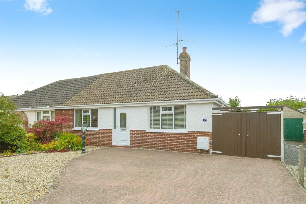 Property photo 1 of 17