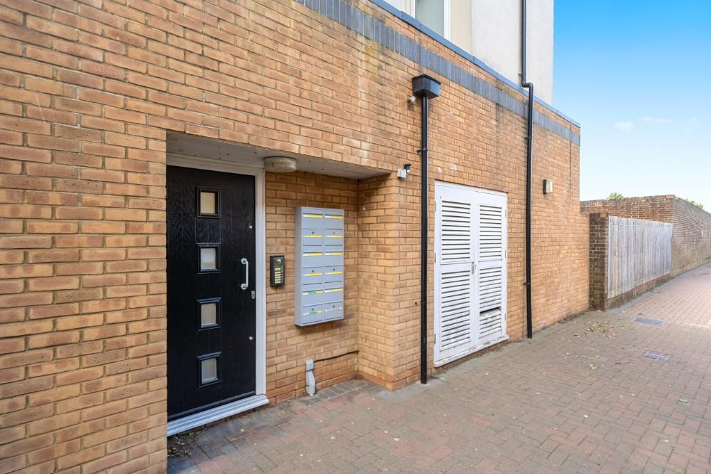 Property photo 1 of 19 External Shot