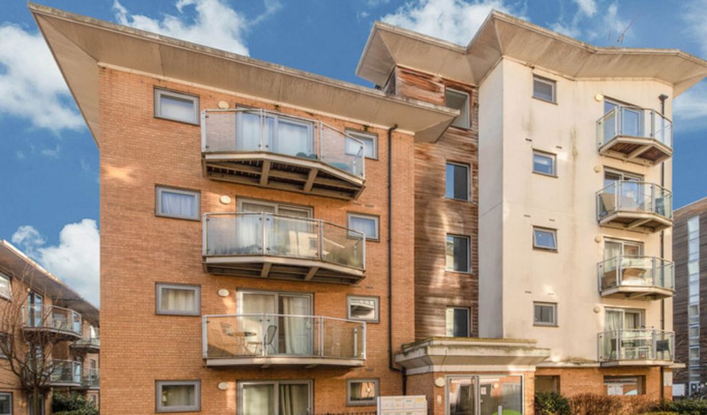 Property photo 1 of 9