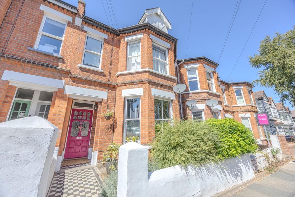 Property photo 1 of 10