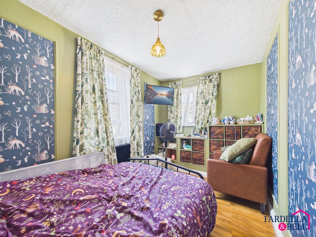 Property photo 3 of 11