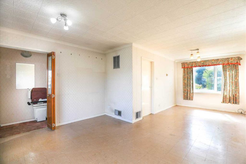 Property photo 2 of 14 Reception Room