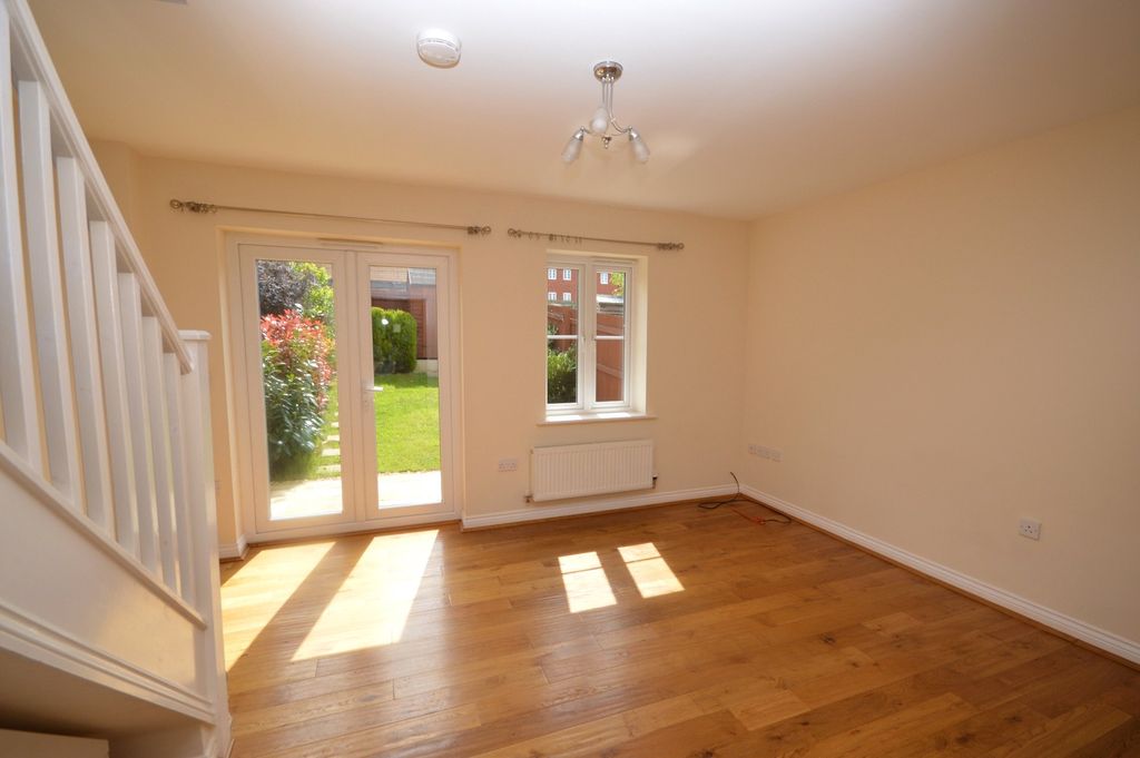 Property photo 2 of 9 Living Room