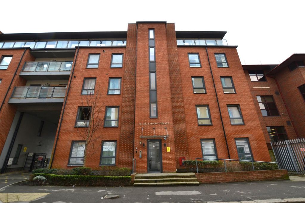 Property photo 1 of 7 26 Friary Court (32).Jpg