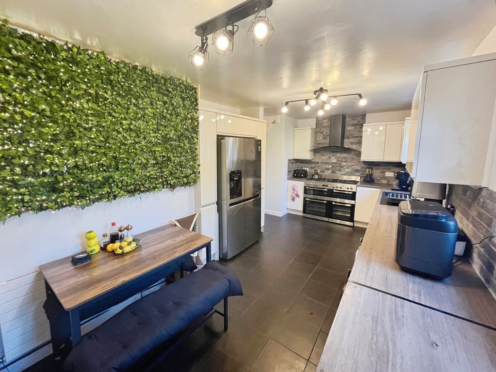 Property photo 2 of 14 Kitchen Diner