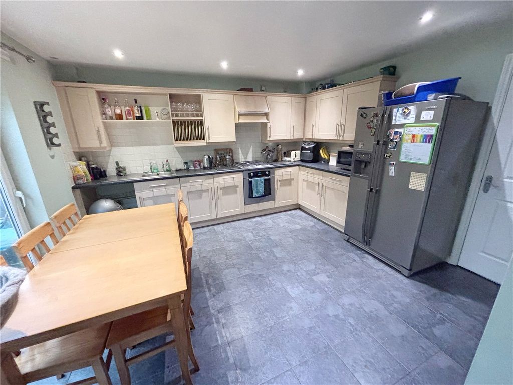 Property photo 3 of 20 Picture No. 22