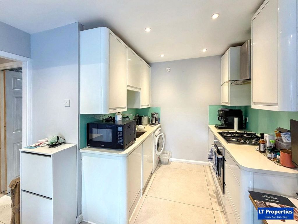Additional image 5 of 1 bed property for saleOld School Walk, Slip End, Luton LU1