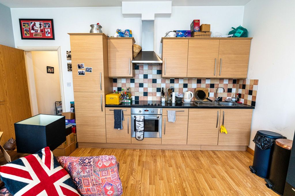 Property photo 2 of 4