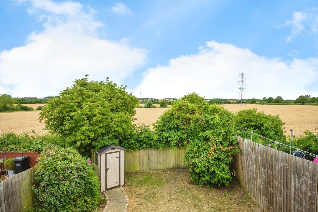 Property photo 2 of 17 Photo